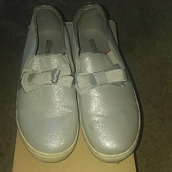 Micheal Kors Shoes - Picture 3 of 3